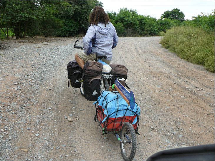 i81_02_escuelas_argentinas_mundoenbicicleta_salta