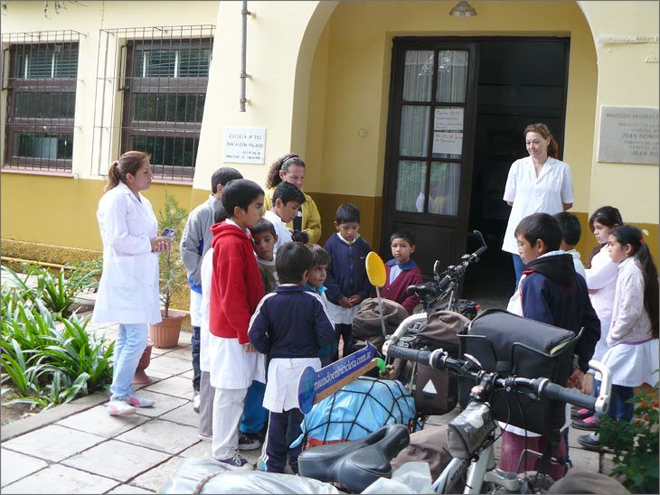 i81_03_escuelas_argentinas_mundoenbicicleta_salta