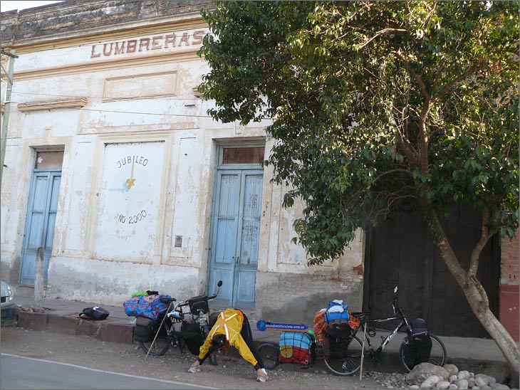 i86_08_lumbreras_salta_viajar_mundo_en_bicicleta