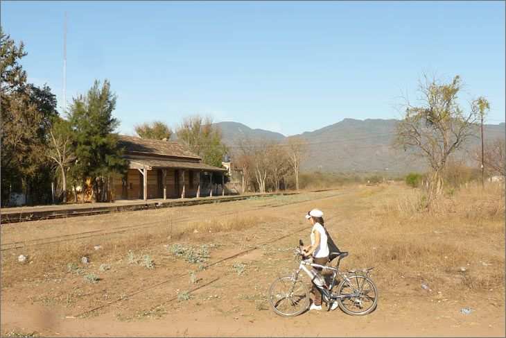 i86_09_metan_lumbreras_salta_viajar_mundo_en_bicicleta