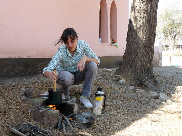 i86_24_palomitas_salta_viajar_mundo_en_bicicleta